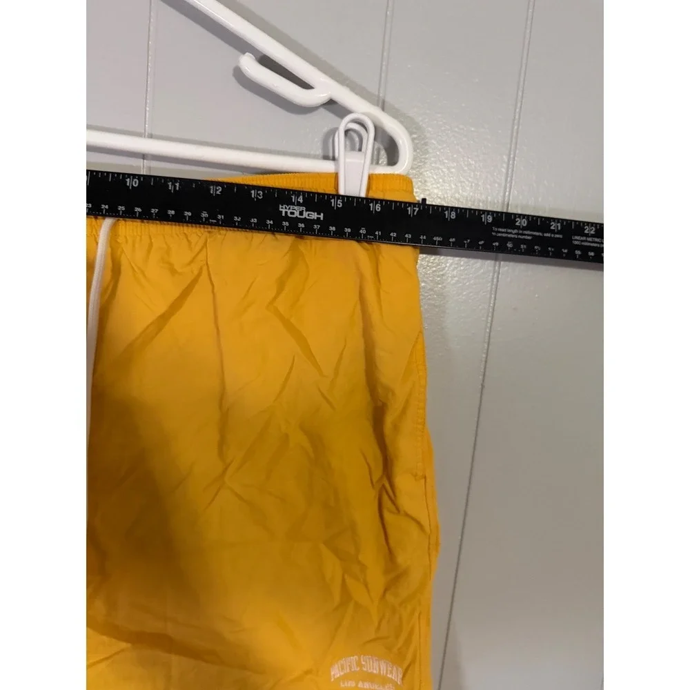 PacSun Swim Trunks Mens Large Los Angeles Graphic Mesh Lined Yellow EUC